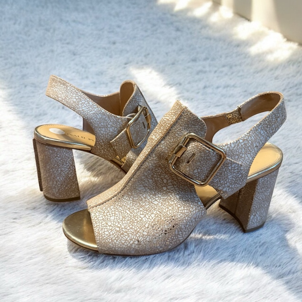 Donald Pliner Anette Metallic Chunky Heel Slingback Size10